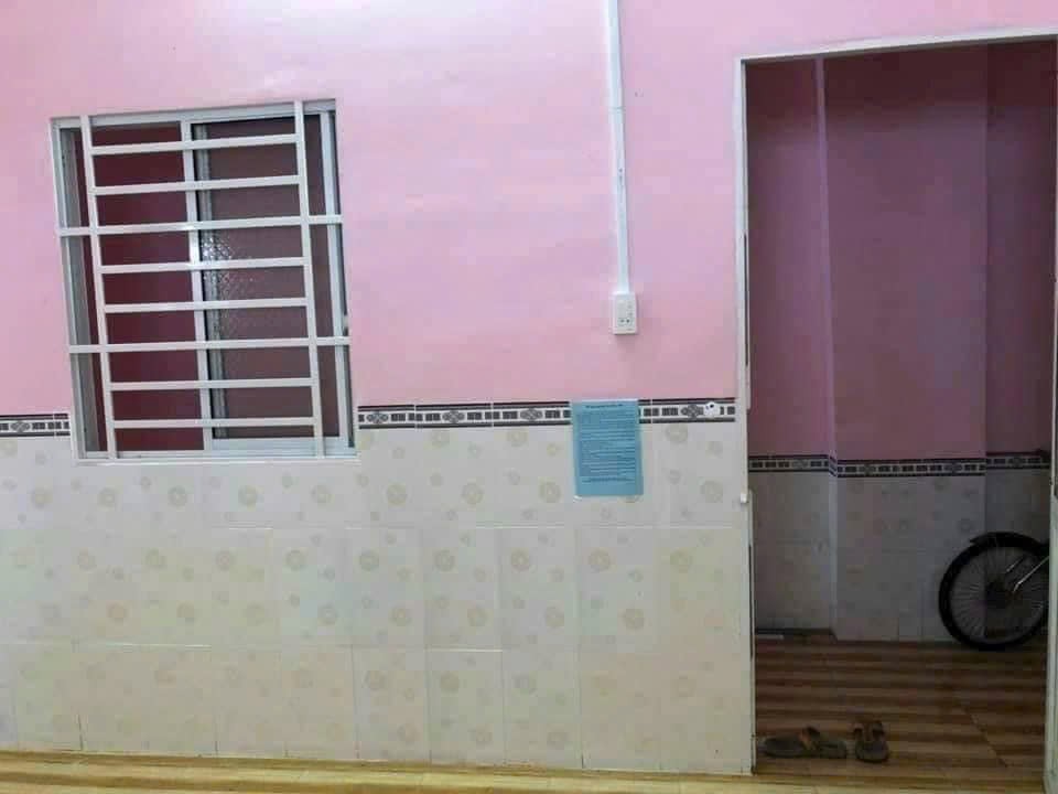Nhà trọ giá rẻ cho nữ yêu thích màu hồng mạnh mẽ, giá cả phải chăng